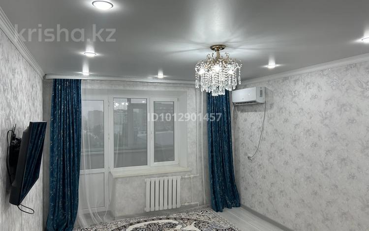 2-бөлмелі пәтер · 55 м² · 7/10 қабат, мкр 11, 11 ш/а. 111 — 25 этаждын арты, бағасы: 180 000 ₸ в Актобе — фото 2