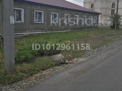 Свободное назначение, офисы, магазины и бутики, склады, общепит, салоны красоты, бани, гостиницы и зоны отдыха, медцентры и аптеки, образование, развлечения · 300 м² за 45 млн ₸ в Мамлютке