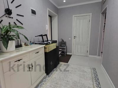2-бөлмелі пәтер · 67 м² · 1/6 қабат, Жеңіс ш/а, бағасы: 28 млн ₸ в Уральске, мкр Женис