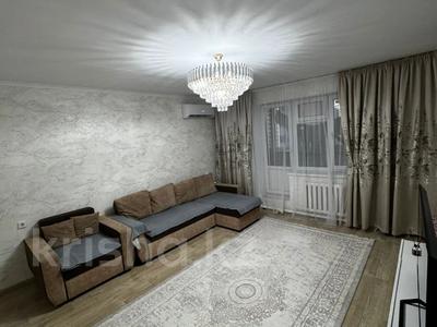 2-бөлмелі пәтер · 65 м² · 4/5 қабат, Аманжолова 13/1, бағасы: 21 млн ₸ в им. Касыма кайсеновой