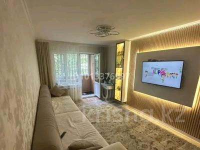 4-комнатная квартира · 74 м² · 2/5 этаж, Клочкова — Атакент за 63 млн ₸ в Алматы, Бостандыкский р-н