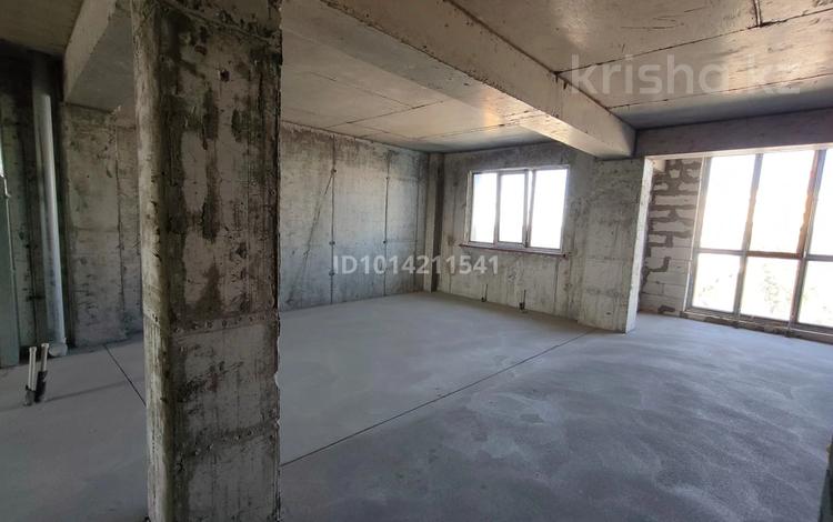 2-бөлмелі пәтер · 60 м² · 7/9 қабат, Боткина 12/1, бағасы: 39 млн ₸ в Алматы, Жетысуский р-н — фото 2