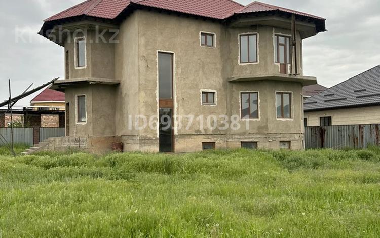 Отдельный дом • 9 комнат • 400 м² • 18 сот., Кулынды 9 за 125 млн 〒 в Каскелене — фото 2