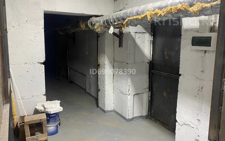 Свободное назначение, склады · 240 м² за 350 000 ₸ в Актобе, мкр. Алтын орда — фото 2