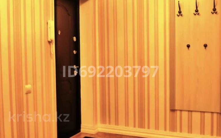 3-комнатная квартира, 112 м², 5/12 этаж, мкр Керемет за 87 млн 〒 в Алматы, Бостандыкский р-н — фото 2