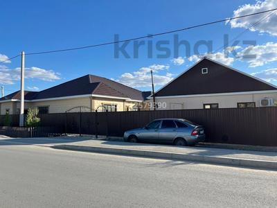 Часть дома · 4 комнаты · 224 м² · 12 сот., 1 коше 29 уй за 35 млн ₸ в Атырау