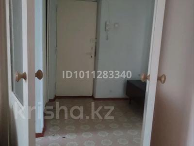 2-комнатная квартира · 52.8 м² · 4/5 этаж, мкр Алатау 11 — Ориентиры: ЦОН, «Корзинка», клиника. Рядом детская площадка и школа. за 85 000 ₸ в Таразе