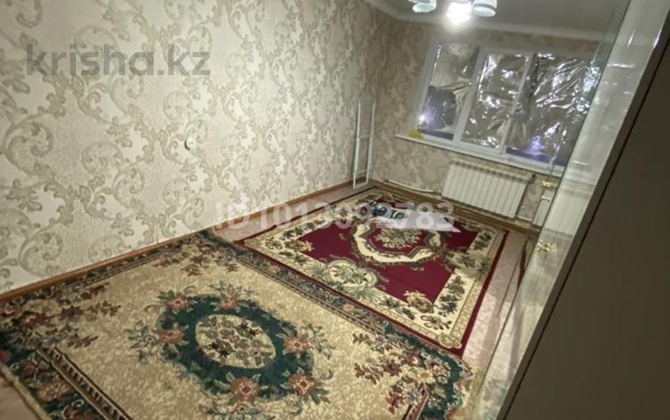 2-комнатная квартира · 44 м² · 5/5 этаж, мкр 8 74/1 — Остановка 8 мкр, ул. Гришина на против 1 школы за 13.5 млн ₸ в Актобе — фото 4
