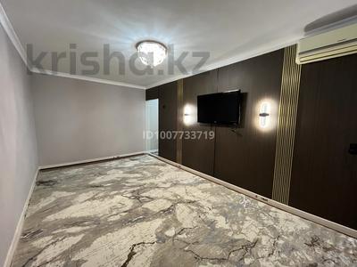 2-бөлмелі пәтер · 49 м² · 4/4 қабат, Республика 29 — Халық банк, бағасы: 20 млн 〒 в Шымкенте, Аль-Фарабийский р-н