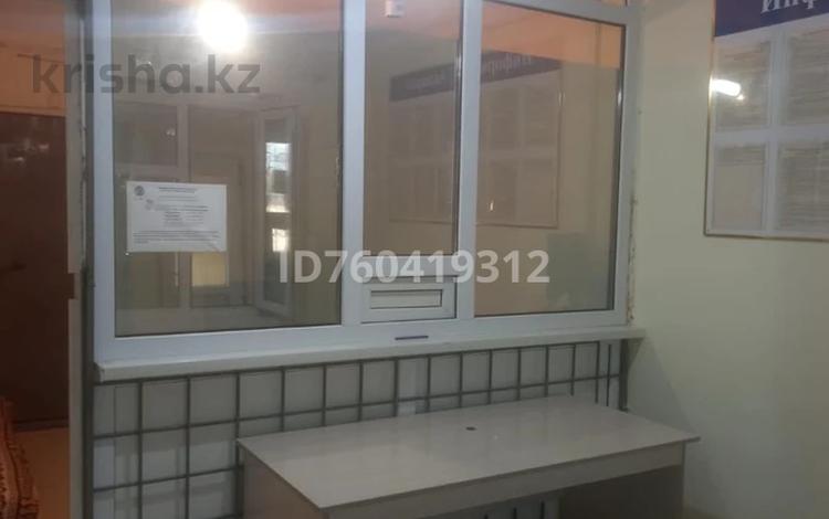 1-комнатная квартира · 35 м² · 1/4 этаж, 1 микр 3 — Возле базара за 10 млн ₸ в Жанаозен — фото 11