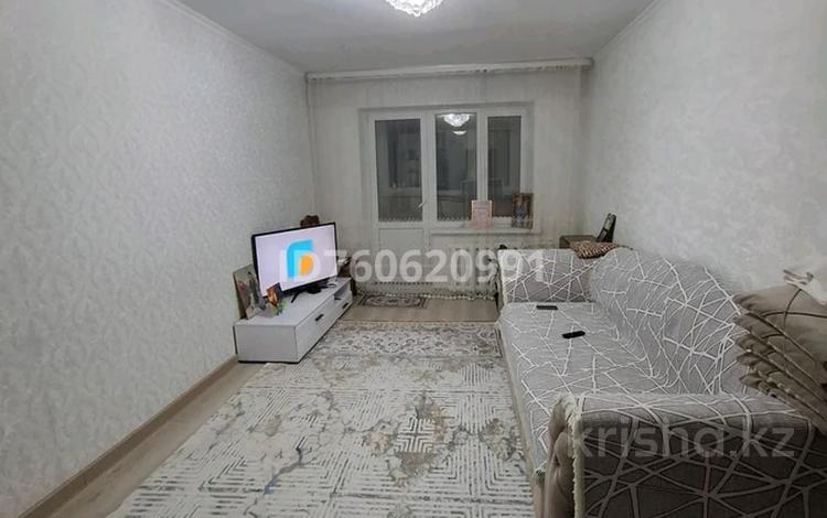 2-бөлмелі пәтер · 45.7 м² · 3/5 қабат, мкр №11 34 — улица Алтынсарина между ул.Жандосова и ул.Шаляпина, бағасы: 35 млн ₸ в Алматы, Ауэзовский р-н — фото 2