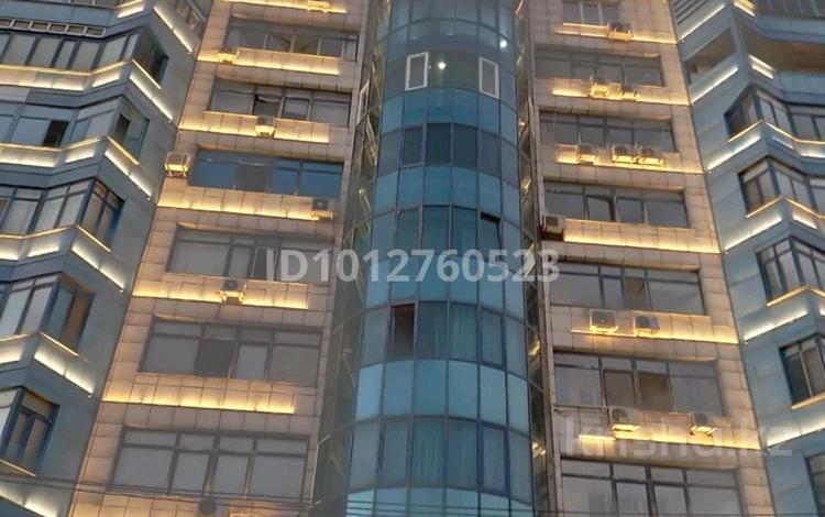 5-комнатная квартира · 285 м² · 4/9 этаж, Алфараби 45 — Алфараби угол Маркова за 220 млн ₸ в Алматы, Бостандыкский р-н — фото 2