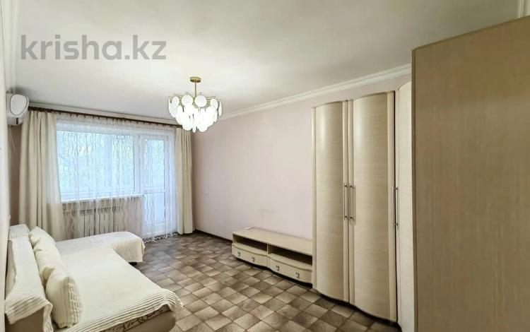 1-комнатная квартира · 30.8 м² · 2/5 этаж, мкр Юго-Восток, Сатыбалдина 1 — Муканова- Roza Roz за 13.5 млн ₸ в Караганде, Казыбек би р-н — фото 2