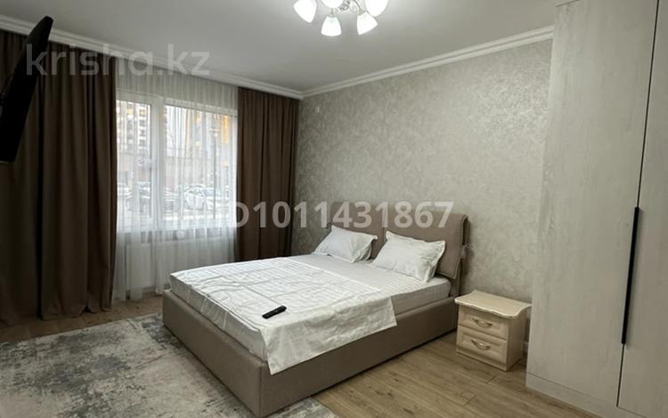 1-бөлмелі пәтер · 40 м² · 1/16 қабат, Абикена Бектурова 11Б, бағасы: 16 000 ₸ в Астане, Нура р-н — фото 2