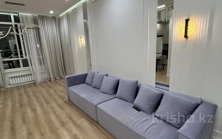 2-комнатная квартира · 70 м² · 13/17 этаж, Туран 44Б за 380 000 ₸ в Астане, Есильский р-н — фото 2