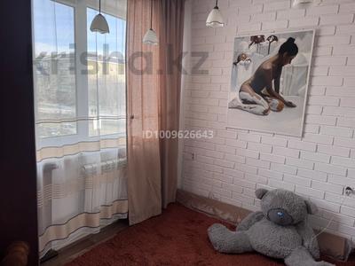 4-комнатная квартира · 62 м² · 3/5 этаж, жилой массив Есет Батыр 140 — Напротив супермаркет Дина за 18 млн ₸ в Актобе
