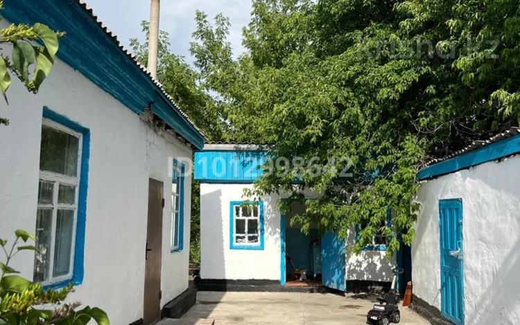Жеке үй · 3 бөлме · 51 м² · 7 жүзд., Суворова 3, бағасы: 7 млн ₸ в Уштобе — фото 2