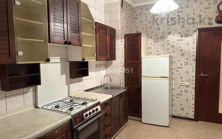 1-комнатная квартира · 35 м² · 5/5 этаж, мкр Айнабулак-4 178 за 24 млн ₸ в Алматы, Жетысуский р-н — фото 2