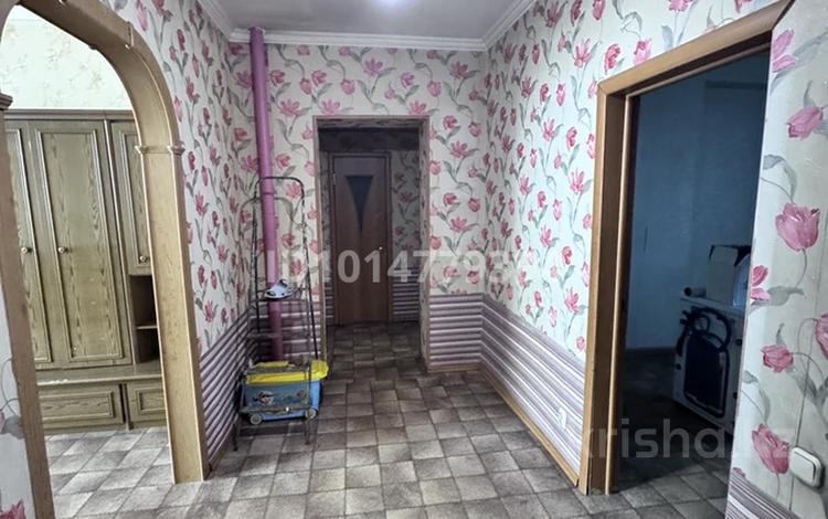 3-комнатная квартира · 86.1 м² · 1/3 этаж, Майкудук, Майкудук улица Магнитогорская 44 за 18.3 млн ₸ в Караганде, Алихана Бокейханова р-н — фото 10