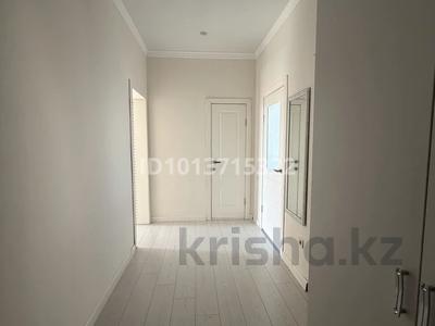 2-комнатная квартира · 60 м² · 8/10 этаж, Алихана Бокейханова за 350 000 ₸ в Астане, Есильский р-н