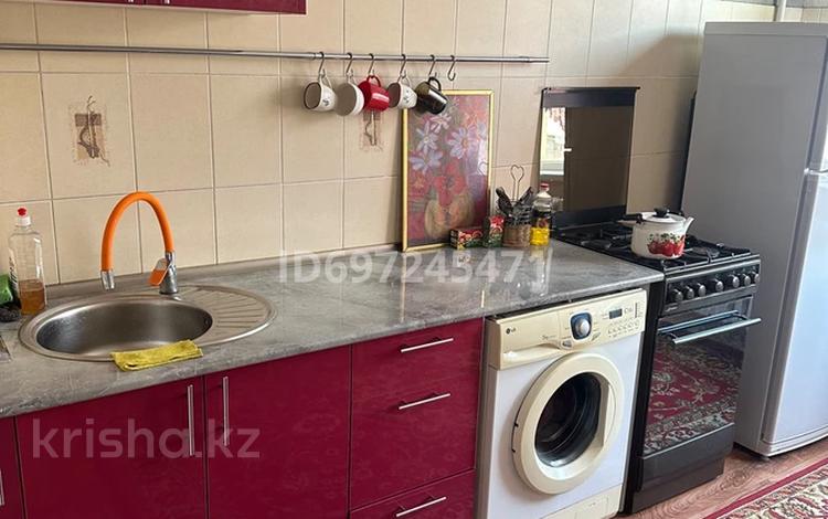 1-комнатная квартира · 45 м² · 5/9 этаж, мкр Жетысу-2 6 — Саина-Улыгбека за 2 000 ₸ в Алматы, Ауэзовский р-н — фото 2