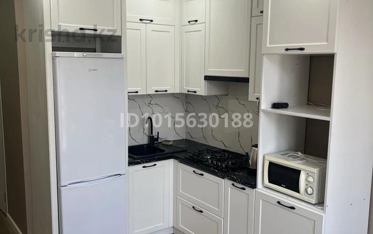 1-комнатная квартира · 48 м² · 5/7 этаж, Касыма Шарипова 206/9 за 250 000 ₸ в Алматы, Алатауский р-н — фото 2