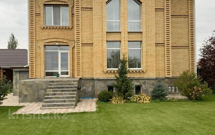 Жеке үй · 4 бөлме · 300.3 м² · 10 жүзд., Южная, бағасы: 125 млн ₸ в Костанае — фото 2