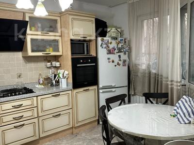 3-бөлмелі пәтер · 116 м² · 1/5 қабат, Думан-2 4, бағасы: 65 млн ₸ в Алматы, Медеуский р-н