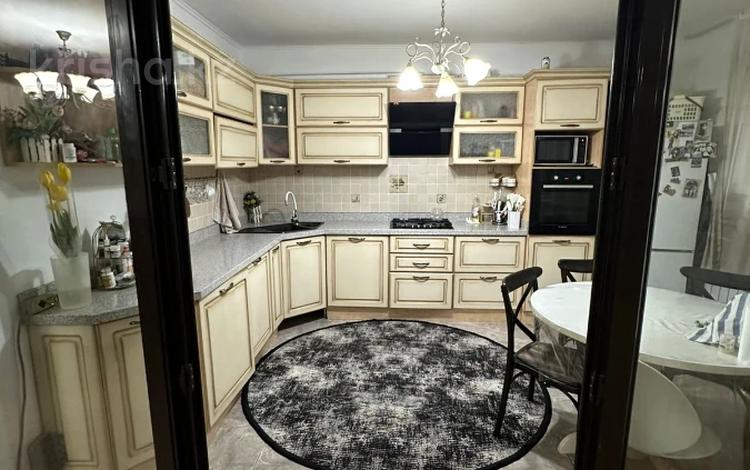 3-комнатная квартира · 116 м² · 1/5 этаж, Думан-2 4 за 70 млн ₸ в Алматы, Медеуский р-н — фото 8