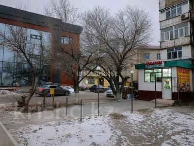 Офисы, магазины и бутики, общепит, салоны красоты, медцентры и аптеки, образование, развлечения, кабинеты и рабочие места, студии · 75 м² за 180 000 ₸ в 