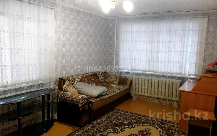 2-комнатная квартира · 45 м² · 1/4 этаж, Строителей 33 — Перекресток строителей победы за 8 000 〒 в Темиртау — фото 2