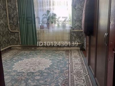 2-бөлмелі пәтер · 51.8 м² · 2/2 қабат, Кеншілер 6/7 — улица орталык ориентир Бурхан Кафе, бағасы: 13 млн ₸ в Аксукенте