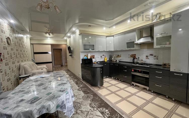 3-комнатная квартира · 170 м² · 4/5 этаж, Бокенбай батыр за 49 млн ₸ в Актобе — фото 2