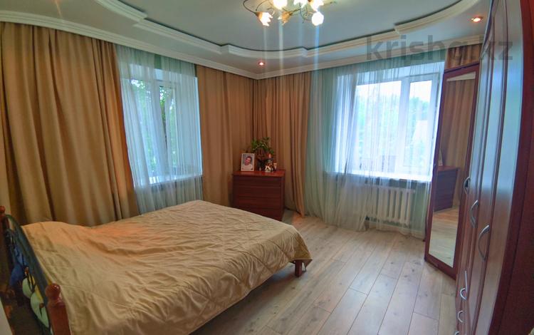 3-комнатная квартира · 79 м² · 2/2 этаж, мкр Новый Город, Жамбыла за 28 млн ₸ в Караганде, Казыбек би р-н — фото 2