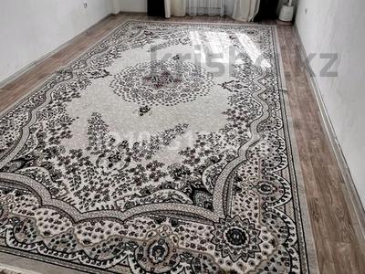 2-бөлмелі пәтер · 65 м² · 1/5 қабат, Нұрсая ш/а., бағасы: 180 000 ₸ в Атырау, мкр Нурсая