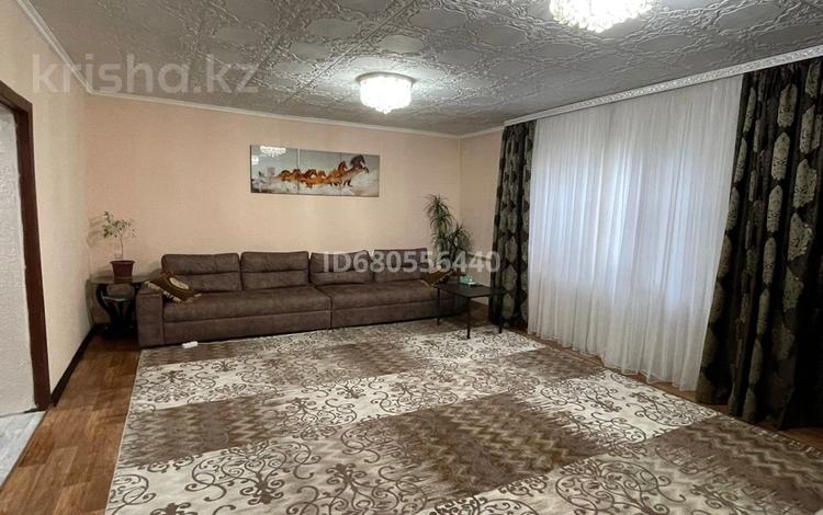 Отдельный дом • 4 комнаты • 100 м² • 5 сот., Кайынды 8А за 20 млн 〒 в Талдыкоргане — фото 2