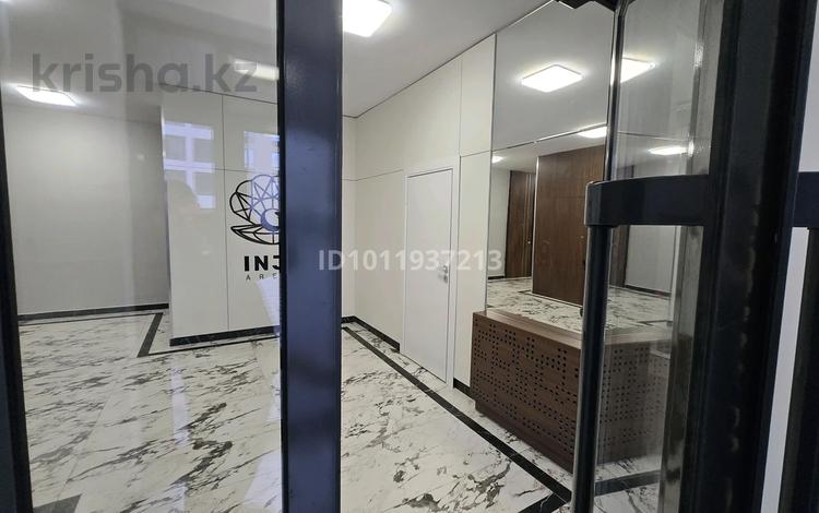 1-бөлмелі пәтер · 35 м² · 8/9 қабат, ул. Орынбор 10/1, бағасы: 29.8 млн ₸ в Астане, Есильский р-н — фото 7