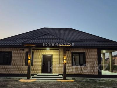 Отдельный дом · 4 комнаты · 102 м² · 6 сот., Микрорайон Куат, участок 798 за 39.5 млн 〒 в 