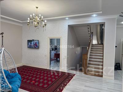 Часть дома · 7 комнат · 300 м² · 4 сот., 21-й мкр 50 — Военный городок за 81 млн 〒 в Актау