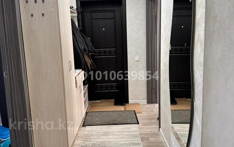 3-бөлмелі пәтер · 77 м² · 2/5 қабат, Каирбекова 53, бағасы: 38 млн ₸ в Костанае — фото 2