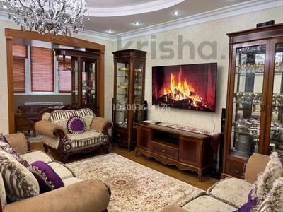 5-комнатная квартира · 260 м², мкр. Алтын орда, Молдагуловой 46в за 127 млн 〒 в Актобе