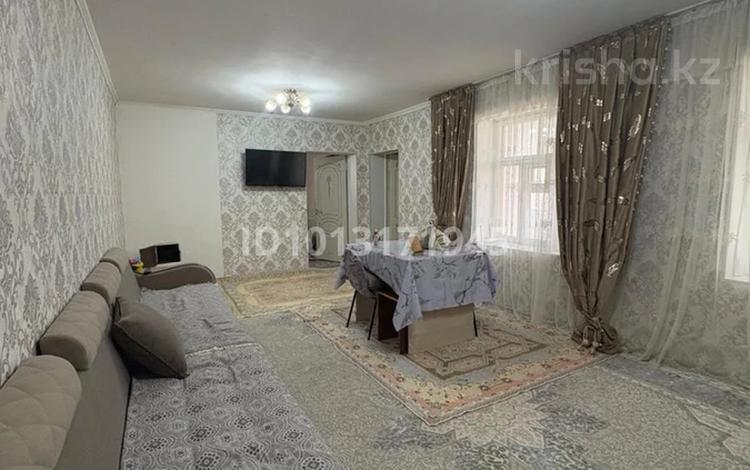 Отдельный дом · 2 комнаты · 47 м² · 8 сот., мкр Самал-3 80а — Сарыөзек көшесі за 40 млн ₸ в Шымкенте, Абайский р-н — фото 5