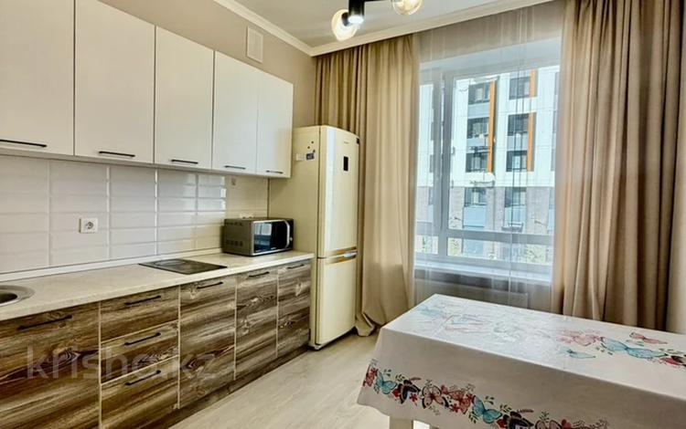 1-комнатная квартира · 40 м² · 2/9 этаж, Туран 55/6 за 200 000 ₸ в Астане, Есильский р-н — фото 2