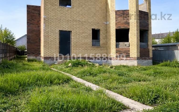 Отдельный дом · 4 комнаты · 200 м² · 8 сот., ул. Орманшы 3 за 24 млн ₸ в Уральске, мкр Школьник — фото 2