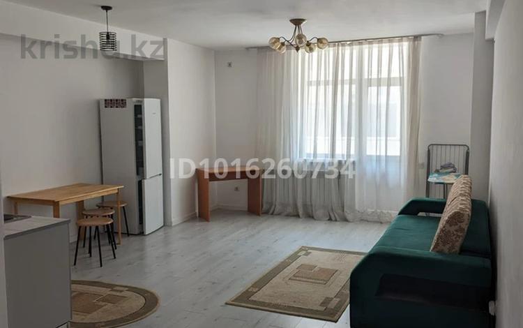 1-комнатная квартира · 38 м² · 1/9 этаж, А. Байтурсынова 40 за 180 000 ₸ в Астане, Алматы р-н — фото 2