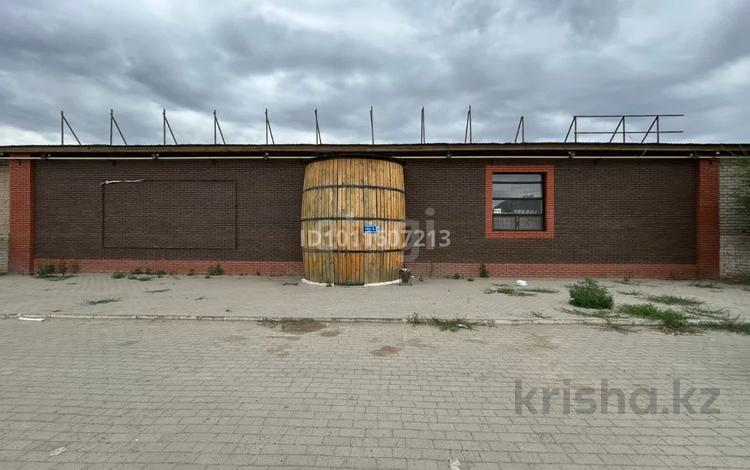 Еркін, дүкендер мен бутиктер · 216 м², бағасы: 750 000 ₸ в Актобе, мкр Шанхай — фото 3