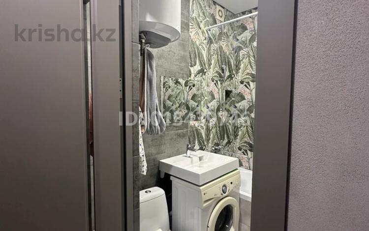 1-комнатная квартира · 30 м² · 4/5 этаж, проспект Н.Назарбаева 17 за 320 000 ₸ в Караганде, Казыбек би р-н — фото 2