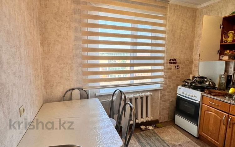 1-бөлмелі пәтер · 33 м² · 9/10 қабат, 11 ш/а., бағасы: 12.2 млн ₸ в Актобе, мкр 11 — фото 5