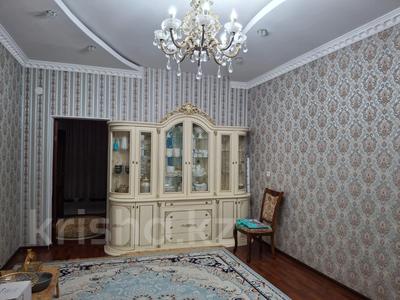 Отдельный дом · 6 комнат · 246 м², Тажигали Садыкова за 700 000 〒 в Атырау