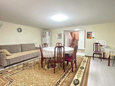 Отдельный дом • 5 комнат • 270 м² • 10 сот., Наурызбай батыр 3 за 42 млн 〒 в Караоткеле